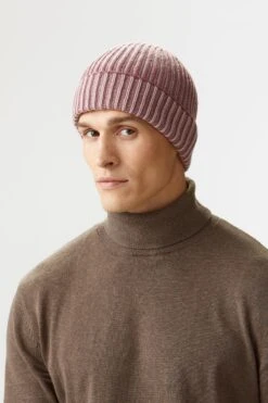 Two-Tone Cashmere Ski Beanie 8 Two-Tone Cashmere Ski Beanie -Lock & Co. Hatters TWO TONE CASHMERE SKI BEANIE EDITED 2